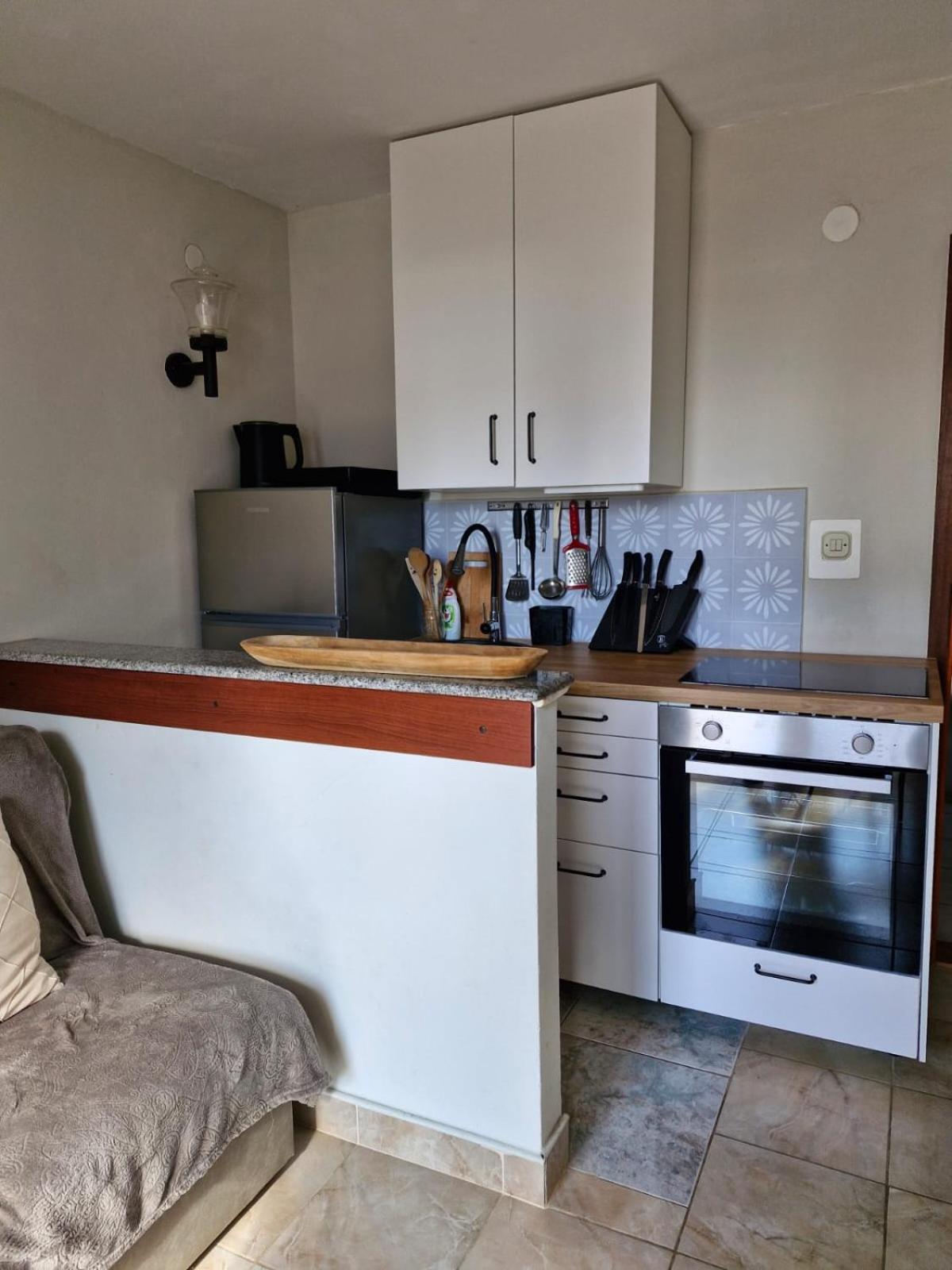 Apartment Bunjo'S Beach House Trogir Extérieur photo